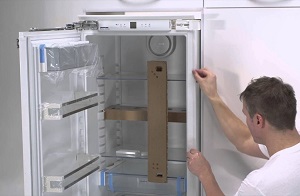 Установка встраиваемого холодильника в Армавире